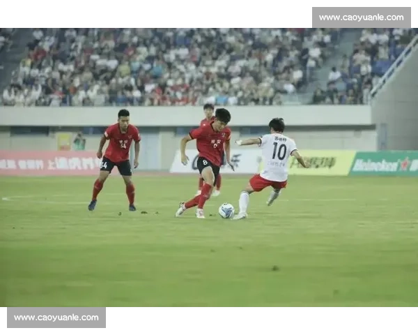 苏州古城墙变身足球直播舞台：40 万古砖见证古今赛事交融