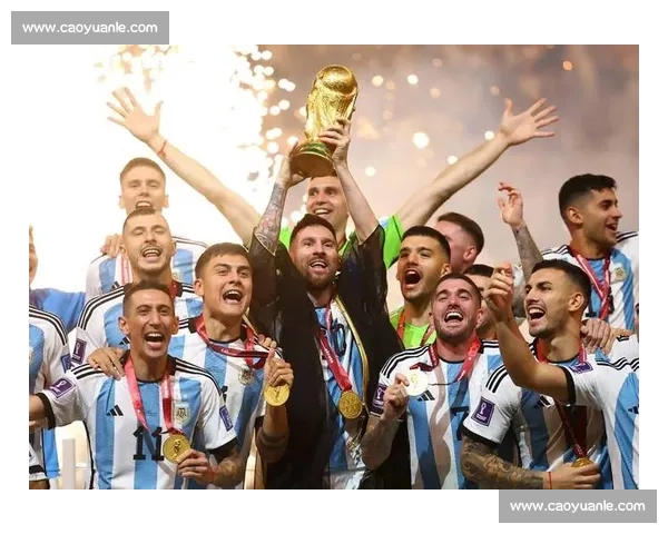 梅西神话延续！阿根廷一路披荆斩棘，大力神杯近在咫尺