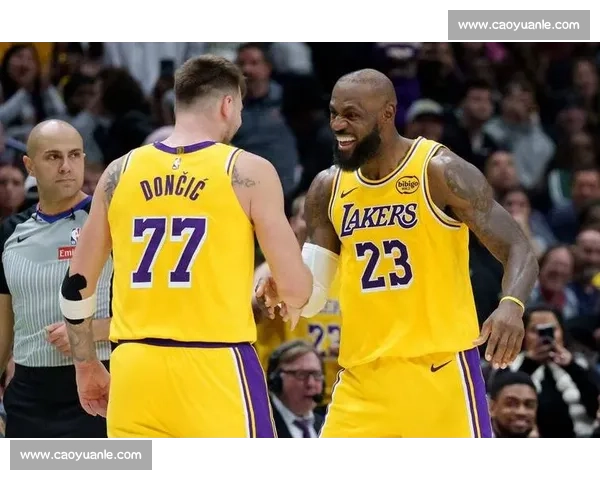 洛杉矶德比硝烟再起，湖人快船恩怨情仇！